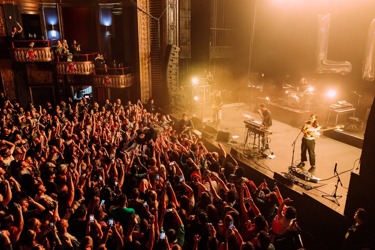 emily nava (@emilynava) on Twitter photo 📷 <a href="/localnatives/">Local Natives</a> at <a href="/TheRivChicago/">The Riviera Theatre</a> • 9.8.23
full gallery + review up now on <a href="/thephotoladies/">The Photo Ladies</a> !
thephotoladies.com/live/2023/9/8-… 📷 <a href="/localnatives/">Local Natives</a> at <a href="/TheRivChicago/">The Riviera Theatre</a> • 9.8.23
full gallery + review up now on <a href="/thephotoladies/">The Photo Ladies</a> !
thephotoladies.com/live/2023/9/8-…