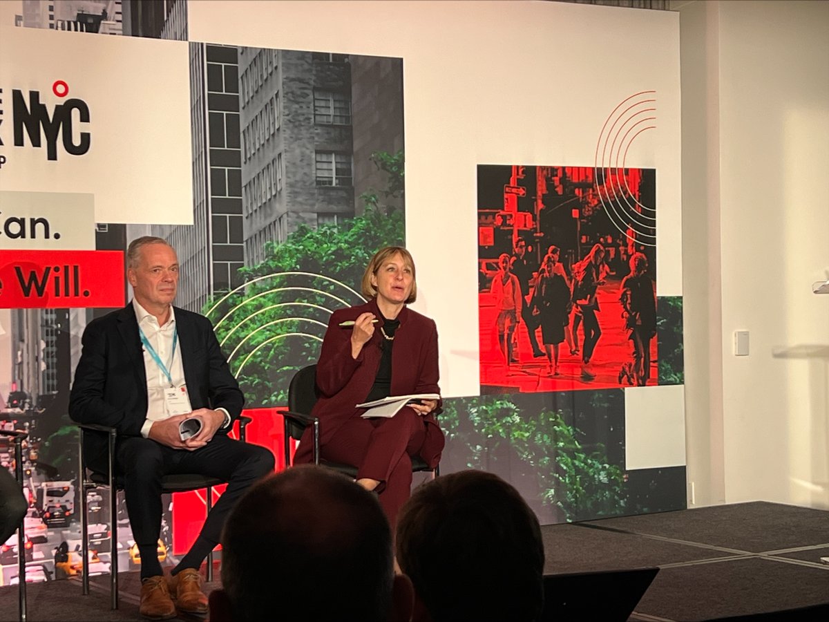 🌏 Today at #ClimateWeekNYC, <a href="/WRIEnergy/">WRI Polsky Energy Center</a>'s Jennifer Layke joined <a href="/ClimateGroup/">Climate Group</a> for a panel discussion on unleashing the renovation revolution for #energyefficiency. 

Watch the panel: youtu.be/auMMfRZGbyo 

#WRIEnergy @JenniferLayke