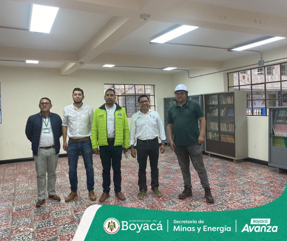 SecMinasBoyaca's tweet photo. #Hilo seguimiento al convenio de la Institución Educativa Técnica Nuestra Señora de Las Mercedes del Municipio de la Uvita donde estamos realizando Remodelación de todas las instalaciones de iluminación en Aulas de Case, Oficinas, Áreas Comunes, Centros deportivos y Laboratorios. https://t.co/SaH4N0aumz