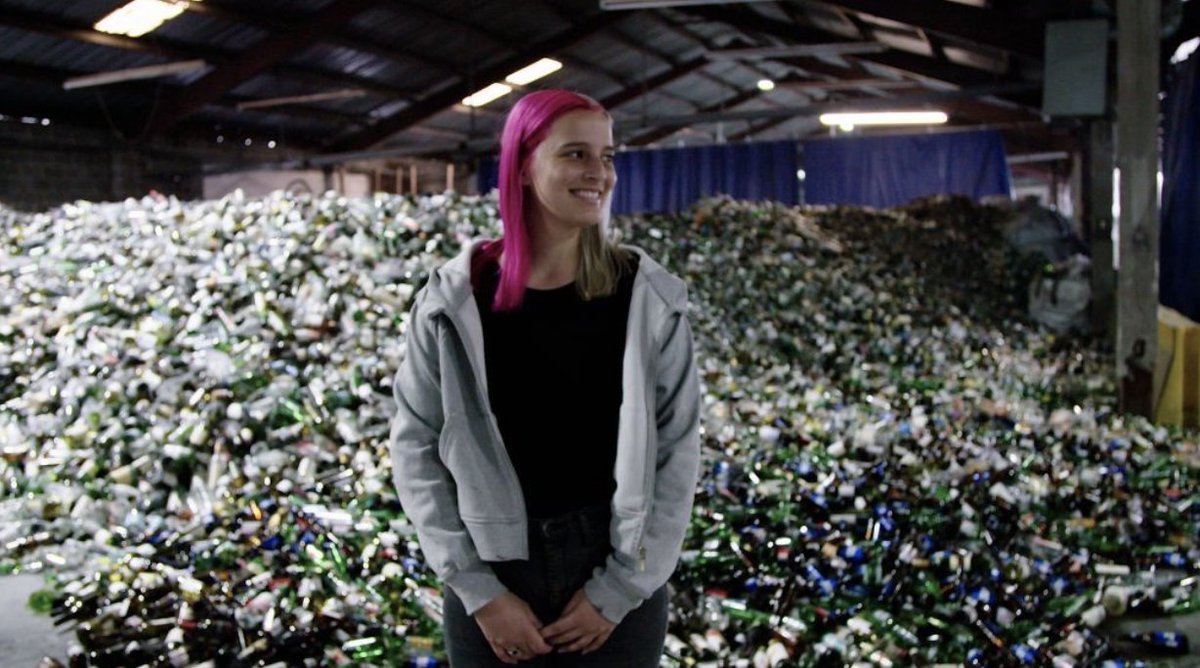 “Facing Down the Fossils: Restore” introduces a novel approach to restoring the lost land of Louisiana’s Bayou Country by transforming discarded glass bottles into sand. A co-production of @PerilandPromise and @NexusMediaNews: pbs.org/wnet/peril-and…