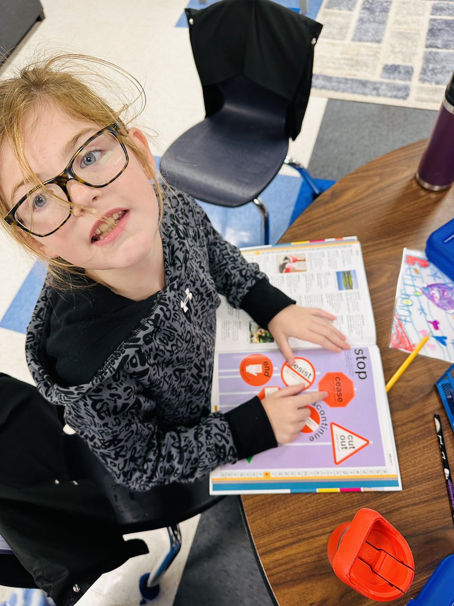 MsLeeHubbard's tweet image. Understanding the power of word choice is critical to molding great writers, speakers, and communicators. By teaching shades of meaning, students have a visual to support their acquisition and storage of vocabulary. #TeachingForUnderstanding #HubbardSchoolRocks #3LeeSquad