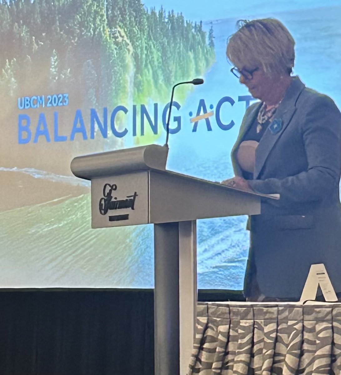 Great start today at the UBCM conference with Dr Bonnie Henry, speaking on the province’s drug issues and decriminalization.