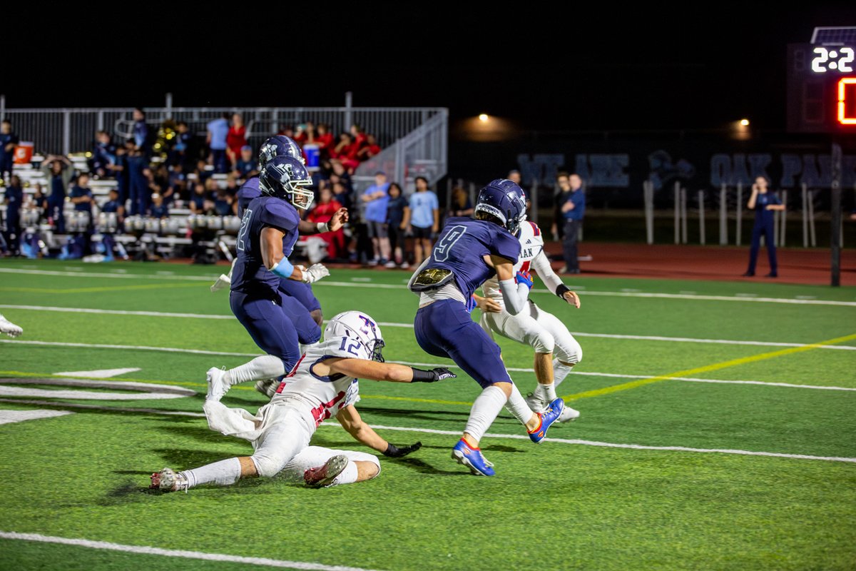 NKCSchools's tweet photo. We hope you had a wonderful homecoming, @Northmen_OPHS! Check out our favorite photos from Oak Park High School's homecoming day: https://t.co/WF1kOjEeBk https://t.co/R5ystRoLrF
