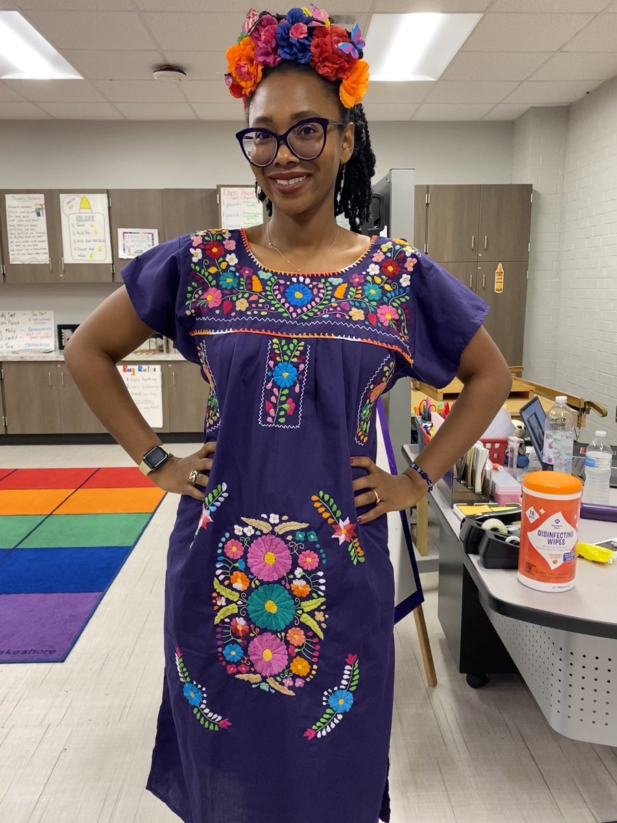 EvaPCFISD's tweet photo. 🇨🇱🇩🇴🇨🇺🇪🇨🇵🇷🇸🇻 🇲🇽 🇵🇦 🇻🇪 
Celebrate Diversity! #HispanicHeritageMonth2023 #CFISD #DiversityIsOurStrength 
🇨🇱🇩🇴🇨🇺🇪🇨🇵🇷🇸🇻 🇲🇽 🇵🇦 🇻🇪 

@CFISD_Hancock @FelderTamera @CarrieAnneEd @vmberrios13 https://t.co/1K9oex1ScI