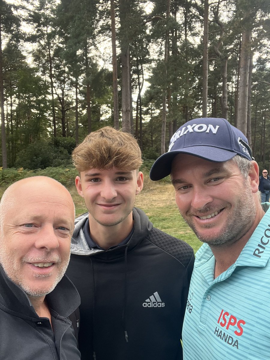 garry7seton's tweet photo. @ryanfoxgolfer @BMWPGA Hey Ryan @ryanfoxgolfer, any chance Sam can Caddy for you in the Pro-Am @BMWPGA next year? Give your Caddy a day off!! https://t.co/tJyAMCNJbN