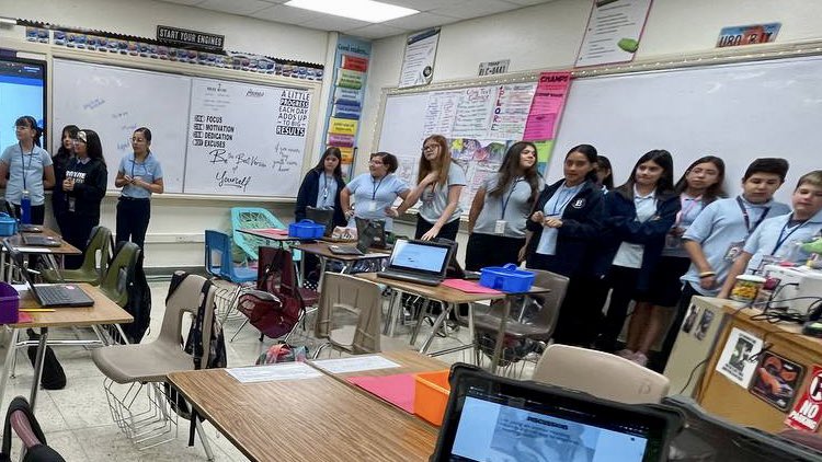 BowieMSOdessa's tweet photo. 6th grade RLA had a discussion after reading โreading buddiesโ which led to inferencing without them realizing it. They then did the reveal of how they came to their conclusion,which was the text plus their experience.
#Inferring
#TeamECISD #HornedFrogStrong #BowieMSOdessa https://t.co/adnr3xv8vl
