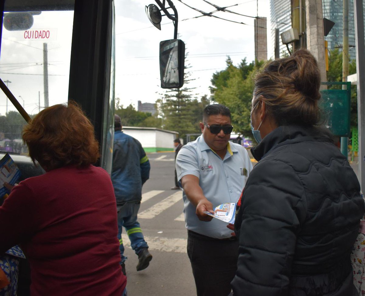 Como parte de la modernización al transporte público de la Ciudad de México, a partir del próximo 25 de septiembre, la única forma de pago en la L2 del #Trolebús 🚎 del @STECDMX será con la Tarjeta de Movilidad Integrada. Entérate de mayor detalle 👇🏽