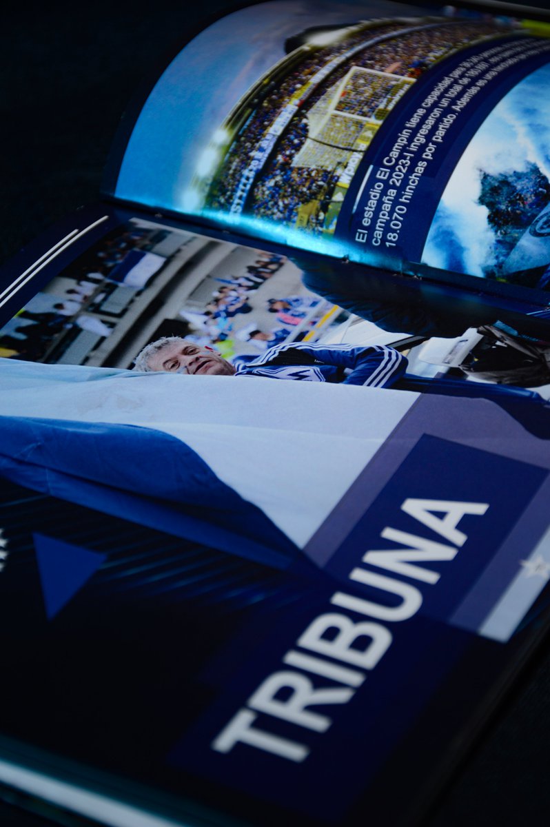 mimillosoficial's tweet photo. #ConMiMillos
¡SE VIENE EL LANZAMIENTO!
Desde MiMillos queremos presentar El Sendero a la 16, este libro es un trabajo periodístico y gráfico sobre el título de Millonarios.
Saldrá a la venta el 28 de septiembre,  más información al 3142550156 https://t.co/MNOa0xNjON