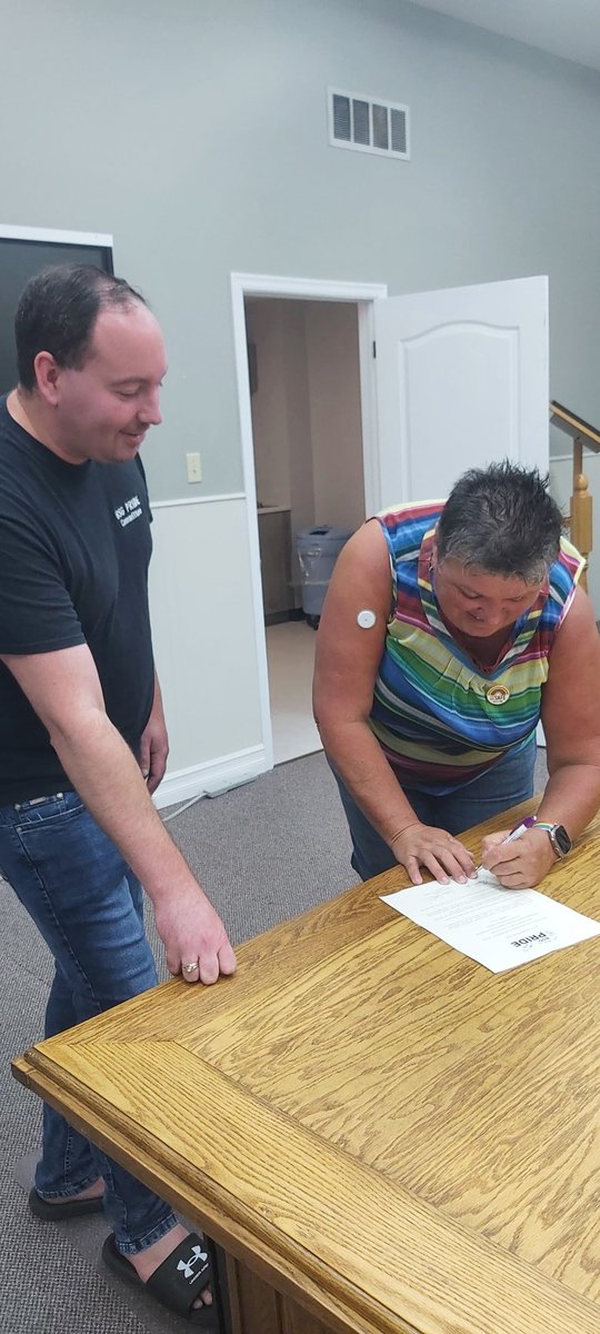 BSGPrideNL's tweet photo. 10 years of PRIDE celebrations in the Bay St George area - kicked off today with a Proclamation Signing &amp; Flag Raising #loveislove #Pride2023  @QuadrangleNews @egalecanada @govnl @TonyWakehamNL @ScottReidLib_NL @NLESDCA @OfficialOZFM @BerniceCBC @VOCMOpenline https://t.co/41vLLx9SRF