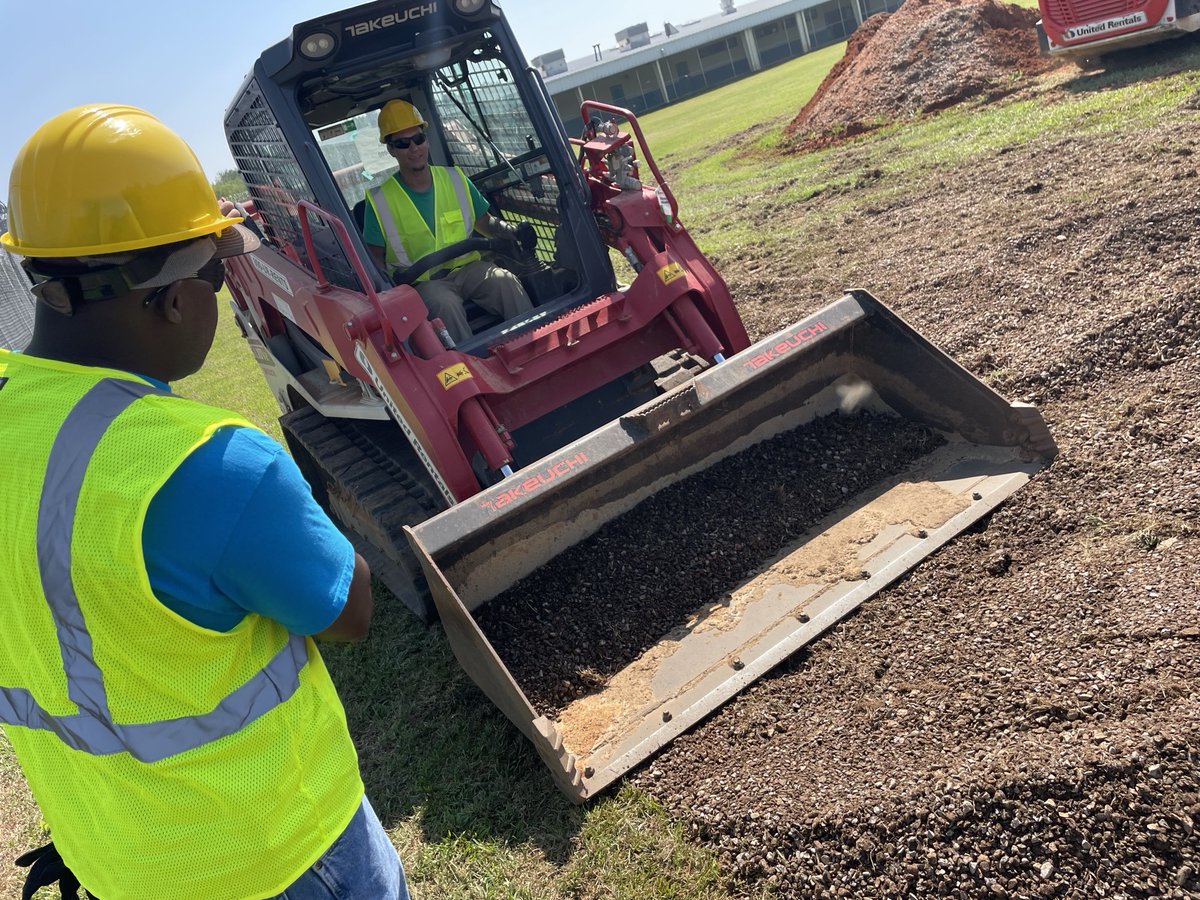 IngramState1965's tweet photo. Students at the #ABPP PREP Center attended a #skidsteer training where all students successfully earned their certificate of completion, strengthen their chance of employment and provide valuable skills to the workforce.
#reentrymatters #developingresponsiblecitizens https://t.co/8pM9PzonL4