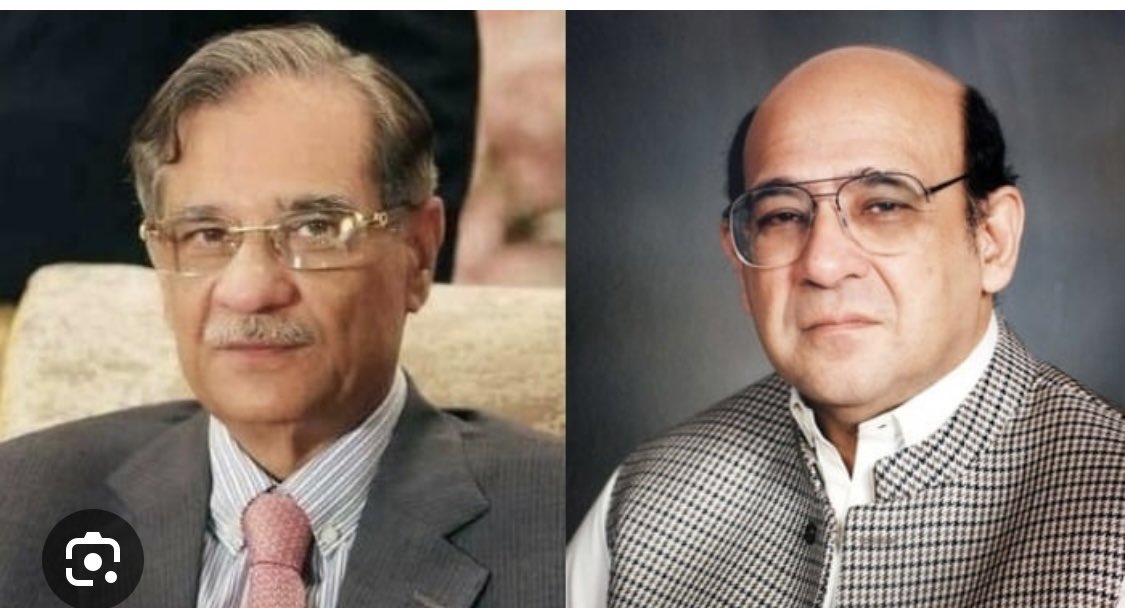 QaziIshaque's tweet photo. @MianAdnan_007 بس “کانپیں ٹانگ” رہی تھی انگریزی کا ایک جملہ درست نہیں کہہ پا رہا تھا اور نہ قانون کا پتہ اور نہ ہی آئین کا پتہ بس خواجہ بونگیاں ہی مار رہا تھا تو محسوس ہوا یہ وکیل نہیں دلال ہیں اُن کرپٹ رشوت خور ججوں کو اور اسی سے ہی یہ مقبول ہیں۔ https://t.co/vplMtXugmR