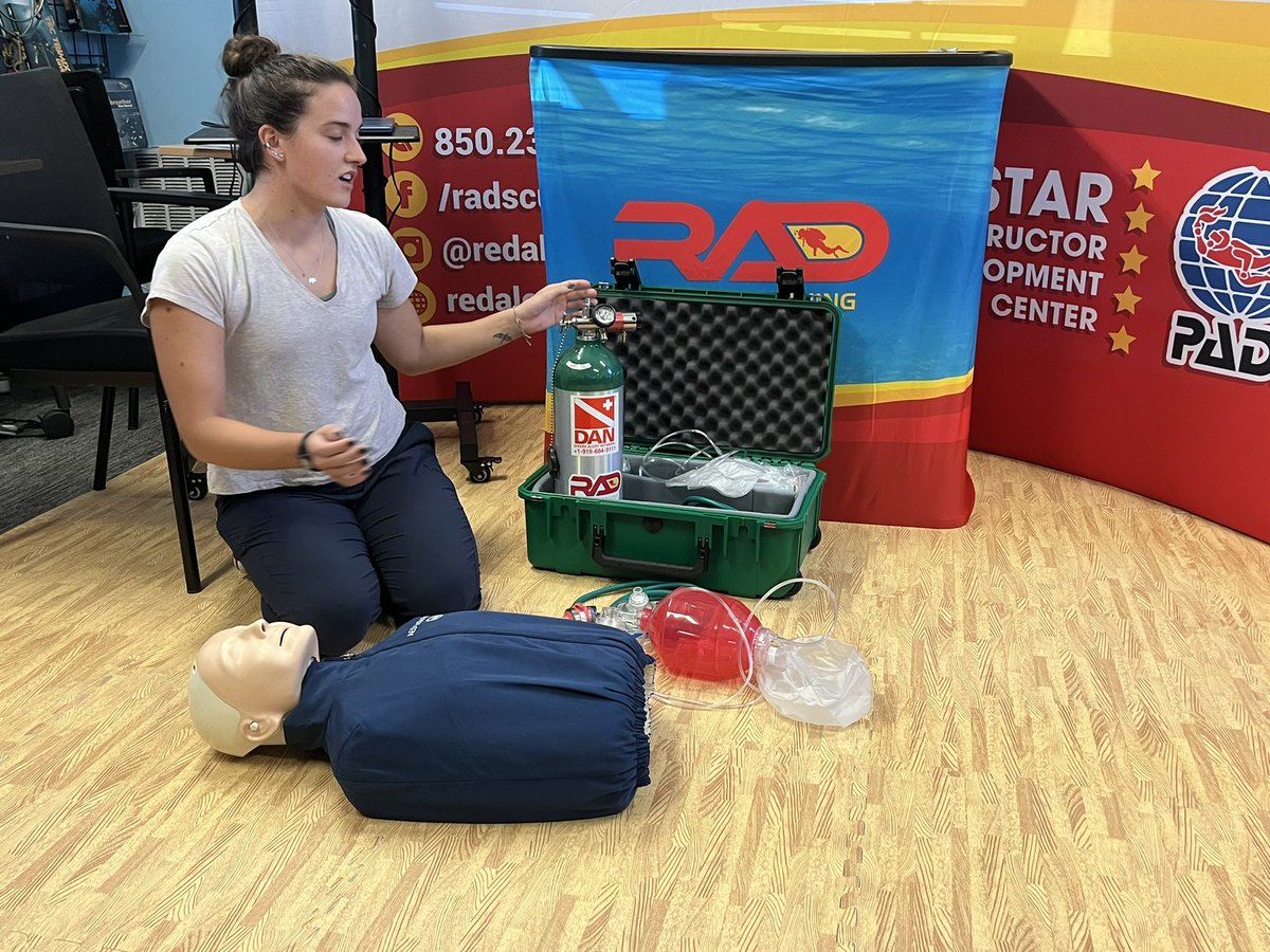 RedAlertDiving's tweet image. Emergency Oxygen Instructor Course!!!