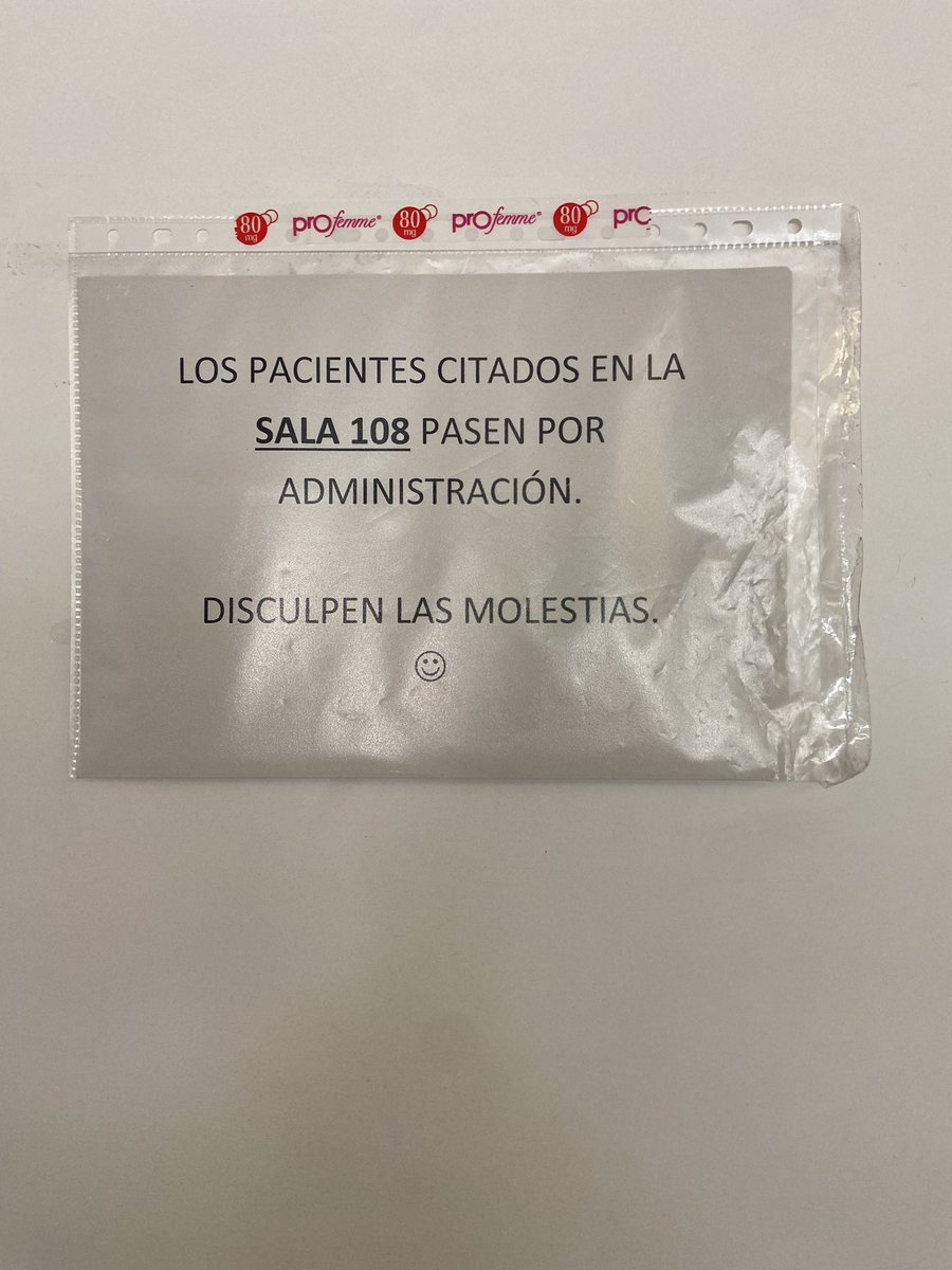 lazule58's tweet photo. Ambulatorio Estrecho de Corea en Madrid. Un mes para conseguir consulta telefónica. Presencial, ni aparece. Y cuando vas para tratar de gestionar una baja te encuentras todo vacío @SaludMadrid qué pasa? https://t.co/mg3bI4QLLC