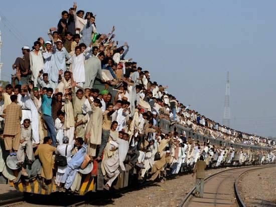Usangosaririra. Mamwe maaccount arikukura iwewe uchikwarira pride dzako 😹😹😹

Join my follow train and gain up to 1️⃣k followers in just one week..dont beleive me? Try me out😏

Drop your handle✍️
  Like💛 and retweet🔂 the post
    Follow everyone that likes your.   comment🌟