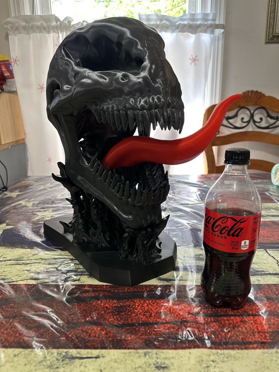jessplayn's tweet photo. Finally finished cleaning up my first print on my @Elegoo_Official #neptune3max This is over 250 printing hours and 4 spools of PLA. #3dprinting https://t.co/FaebHsPPb8