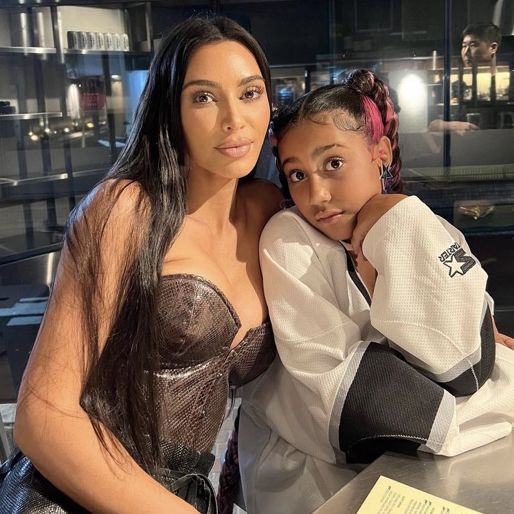 evabrium's tweet photo. Kim shares North’s latest art piece. She is 10 years old &amp; already so talented 🥹✅ https://t.co/lKFShlGXEK