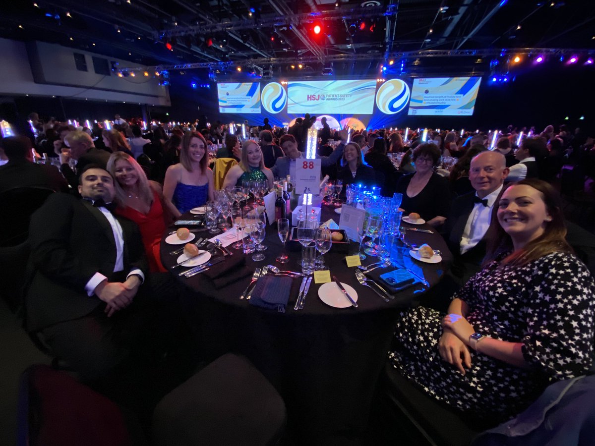 HHFT_iHuPs's tweet photo. At the @HSJptsafety award evening https://t.co/COra21ErRQ