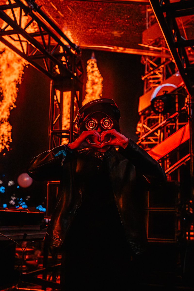 OfficialRezz's tweet photo. ❤️❤️❤️❤️❤️❤️ https://t.co/El2P67zPCG