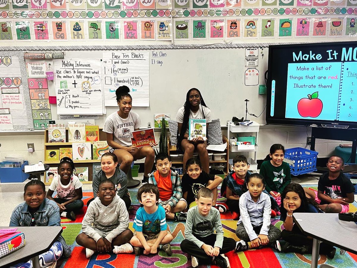 WinthropWBB's tweet photo. Thank you to Oakdale Elementary and Richmond Drive Elementary for allowing our ladies to read and interact with their 1st graders. We are very grateful for the opportunity to impact the community in a positive way. #ScholarAthlete #RealModels #ROCKtheHILL https://t.co/zSJvoc4ckG