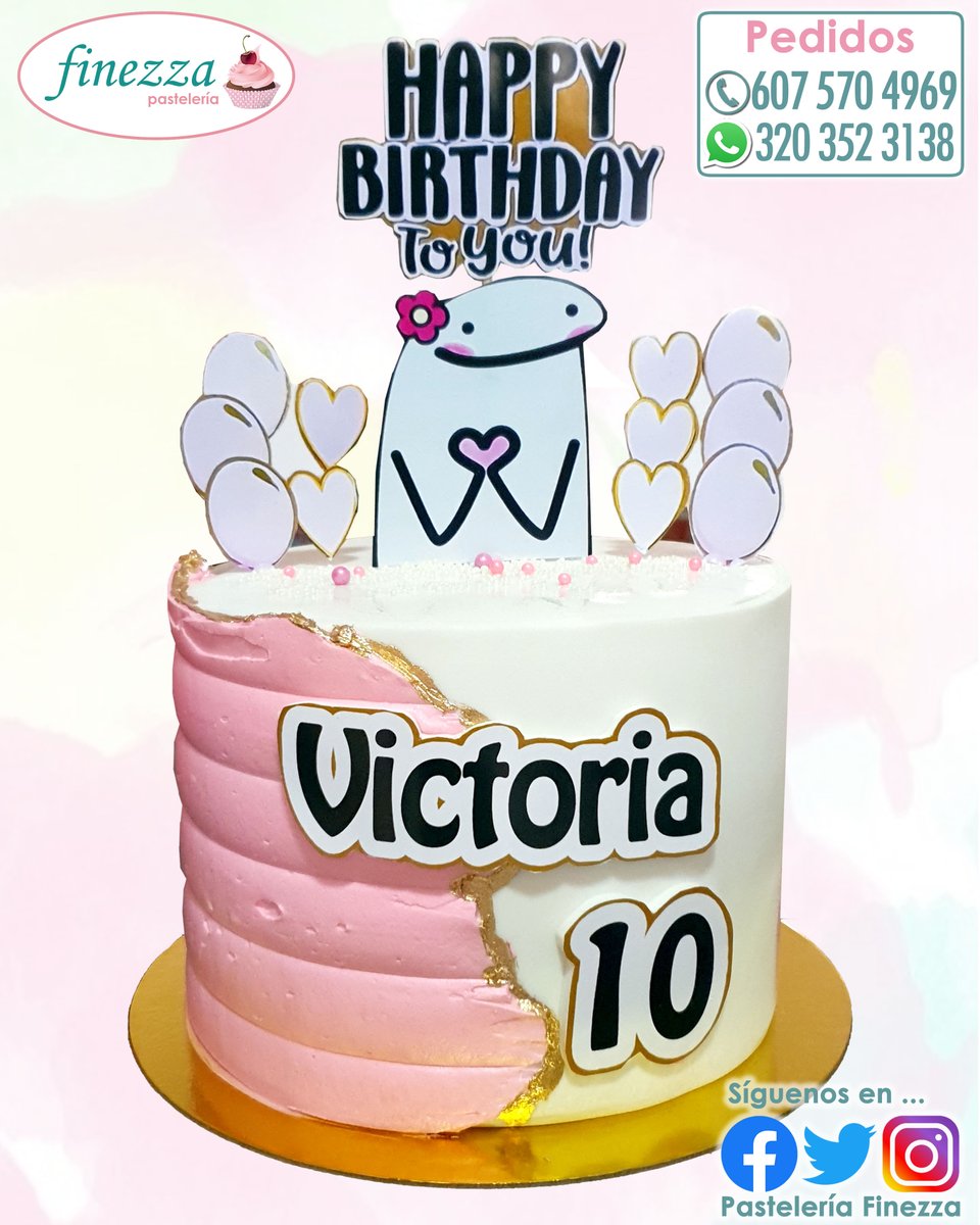 pastelfinezza's tweet photo. Feliz Cumpleaños Victoria!
#PasteleriaFinezza #CelebraConFinezza #Cumpleaños #FelizCumpleaños #HappyBirthday #Ponque #Torta #Cake #Meme #CakeMeme #MemeCake #Dorado #Victoria https://t.co/O6IKjNc2Dp