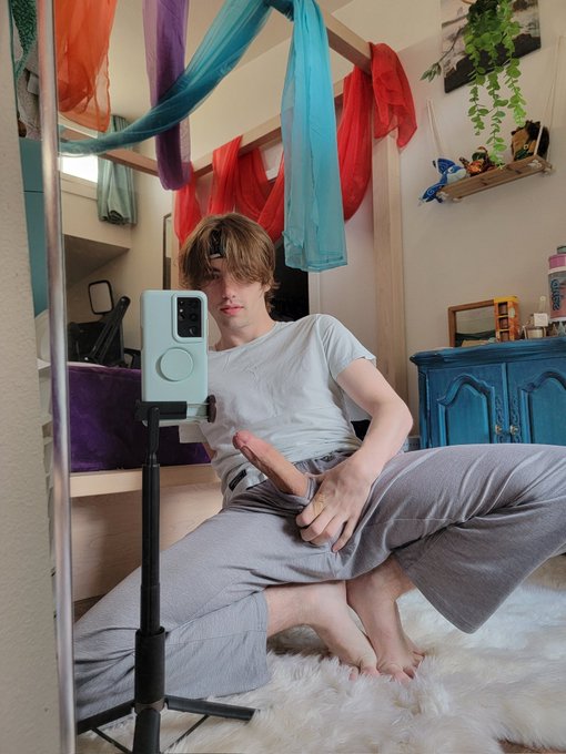 Happy Meat Monday 🍆 https://t.co/oI2p3ipDWU