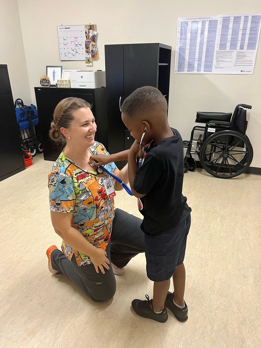 School nursing is my jam 💙💛 #NTtrailblazers <a href="/TarvinES/">Tarvin ES</a>