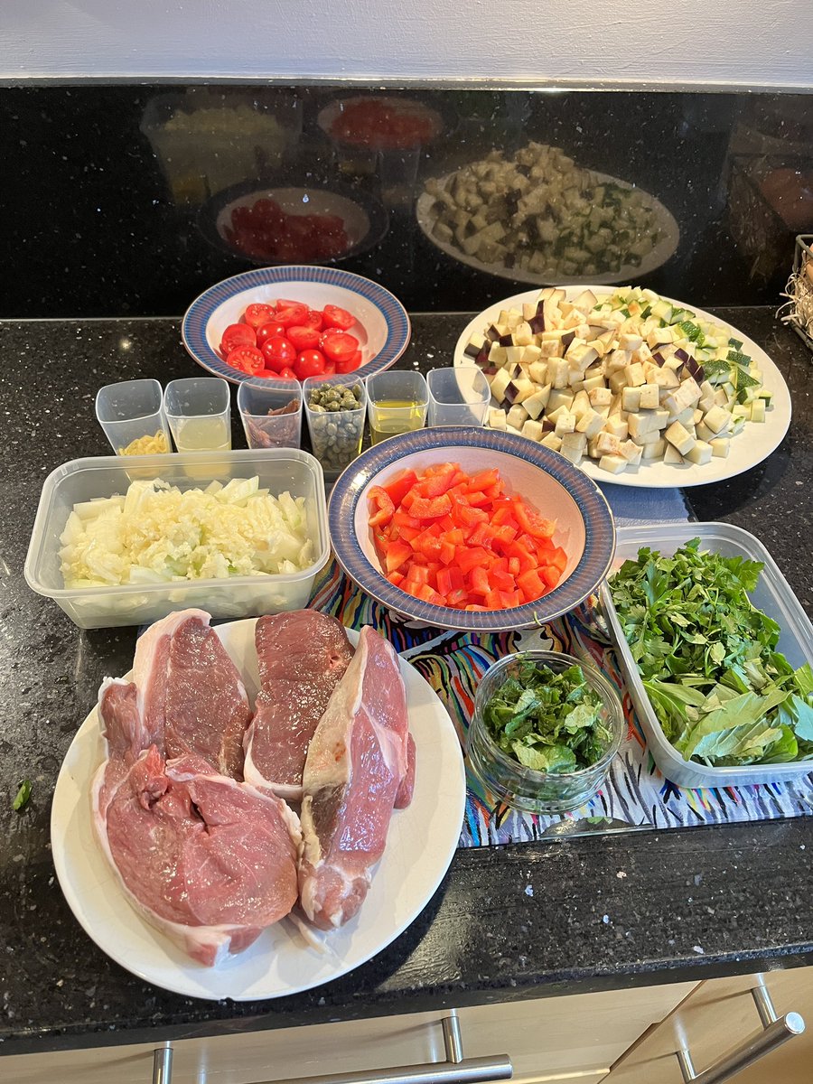 lee_wilkinson2's tweet image. Some tasty lamb steaks with a healthy dose of vegetables ans flavour! A quick ratatouille and a salsa verde alongside some grilled steaks!

⭐️💫 Ingredients and recipe here: vm.tiktok.com/ZGJWTo9Wh/

#Homemade #YesToMeat #WilkoCooks #Ratatouille #SundayDinner