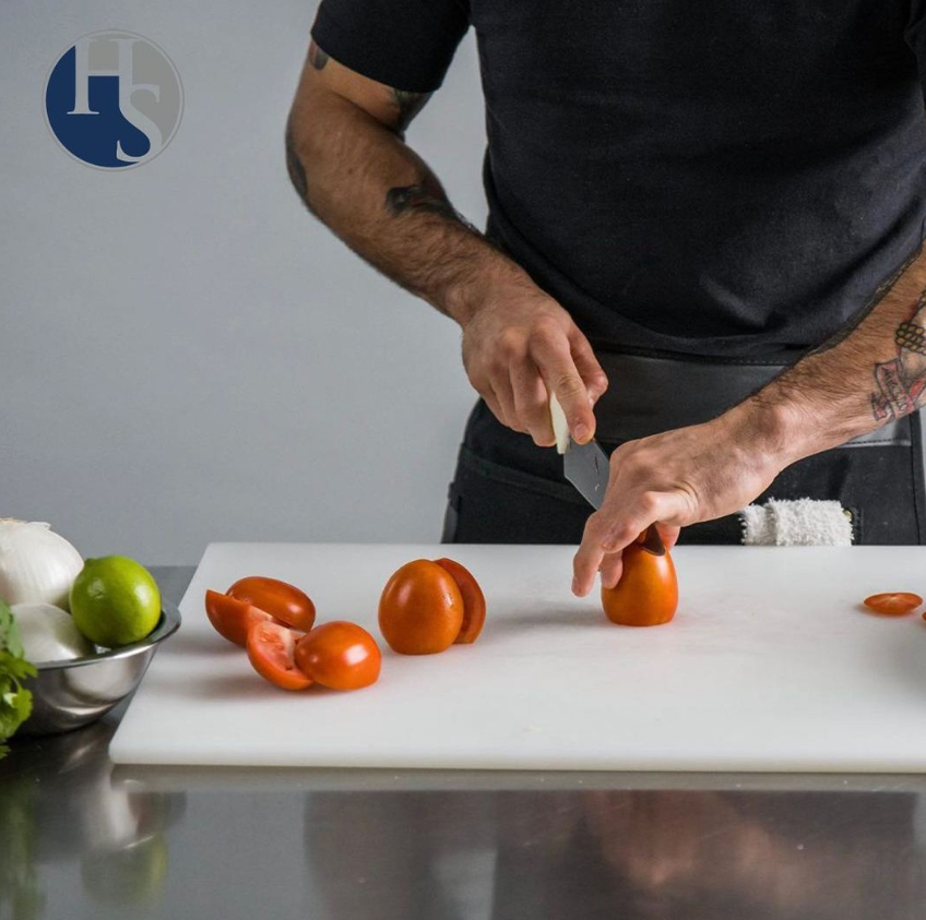 haroldsnow's tweet photo. Slice, Dice, and Chop with Precision – Shop Our Knives Now! 😋 LINK IN BIO!
.
.
 #TwitterX  #kitchen #equipment #wearehereforyou #canada #lfl #fff #under100 #bilingual #knife #knives #shoponline https://t.co/LYNi4jAnSE
