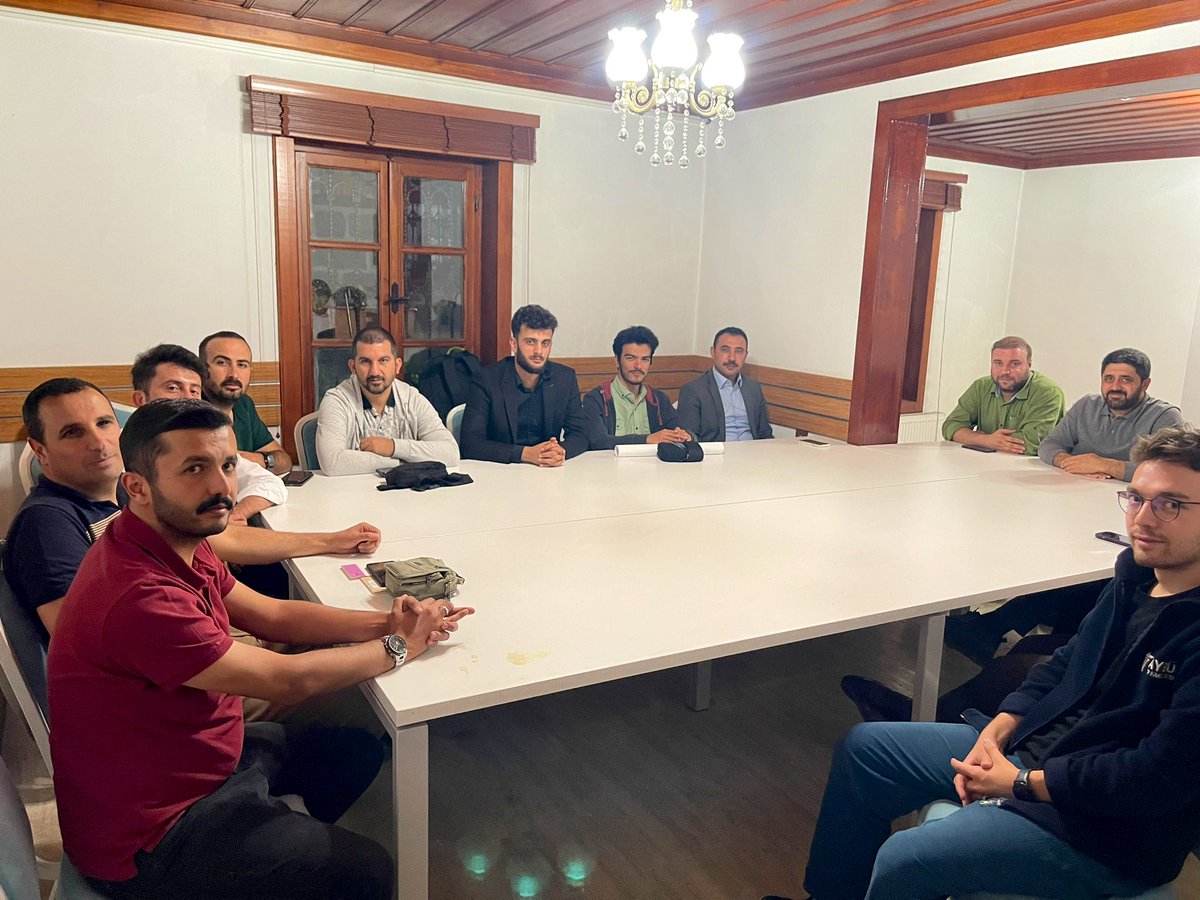 Kendi gününde, kendi saatinde #BİRLİK’teyiz.

😎