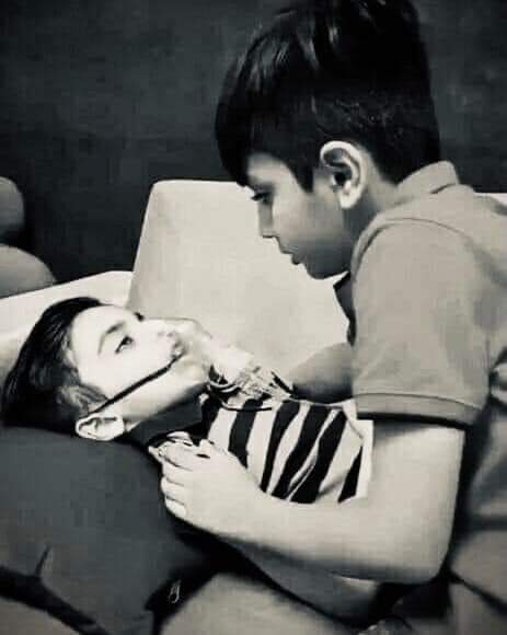 اِس کی آنکھوں کا سامنا کاظم
اب کرے تو فقط خدا ہی کرے

#neutrals 
#JusticeforAmmar 😢