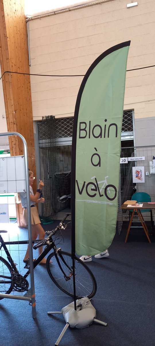 fl_graphisme's tweet photo. Réalisation banderoles et beachflags pour l'association Blain à vélo .
#blainavelo #Blain #beachflag #banderoles #events https://t.co/YaOhqmPIDO