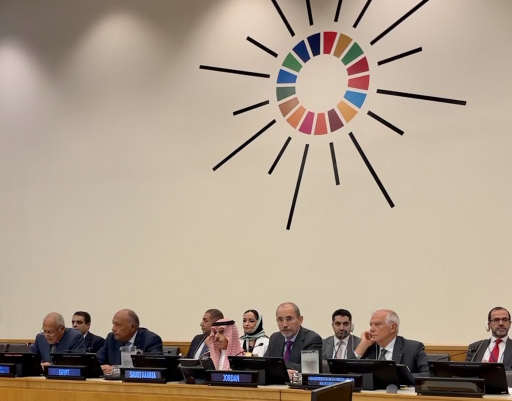 JosepBorrellF's tweet photo. Today, we launched the Peace Day Effort, with @FaisalbinFarhan @MfaEgypt @AymanHsafadi @arableague_gs

The Israeli-Palestinian conflict is deteriorating dangerously. With our initiative we want to support the path towards a comprehensive peace between Israel and Palestine. https://t.co/AVYPq5GS4j