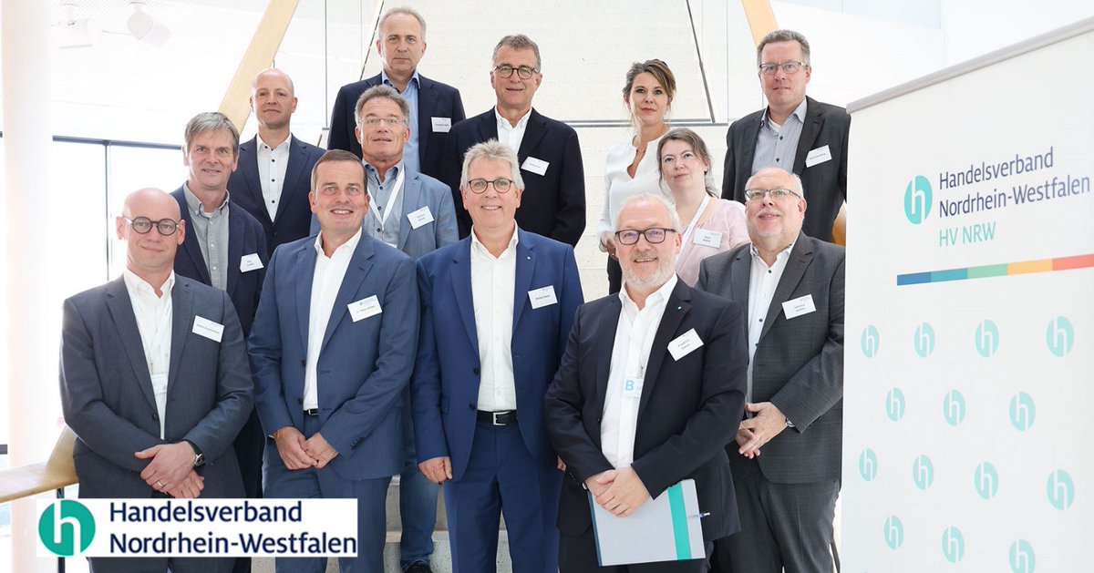 Neues Präsidium gewählt: #NRW-Händler bestätigen Michael Radau als  Präsidenten des Handelsverbandes NRW; #Klimaschutz im #Handel: Prof. Schellnhuber hält eindringliche Rede; <a href="/hde_klimaschutz/">Klimaschutzoffensive</a> zeigt Maßnahmen. Zur Pressemitteilung: t1p.de/zcpvq