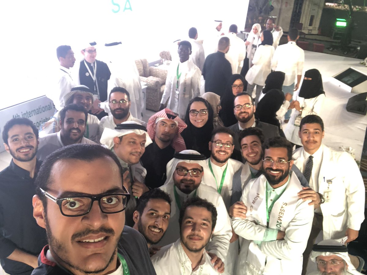 doctorloay's tweet image. اللحظات الجميلة ممكن ترجع  #SASEM2023