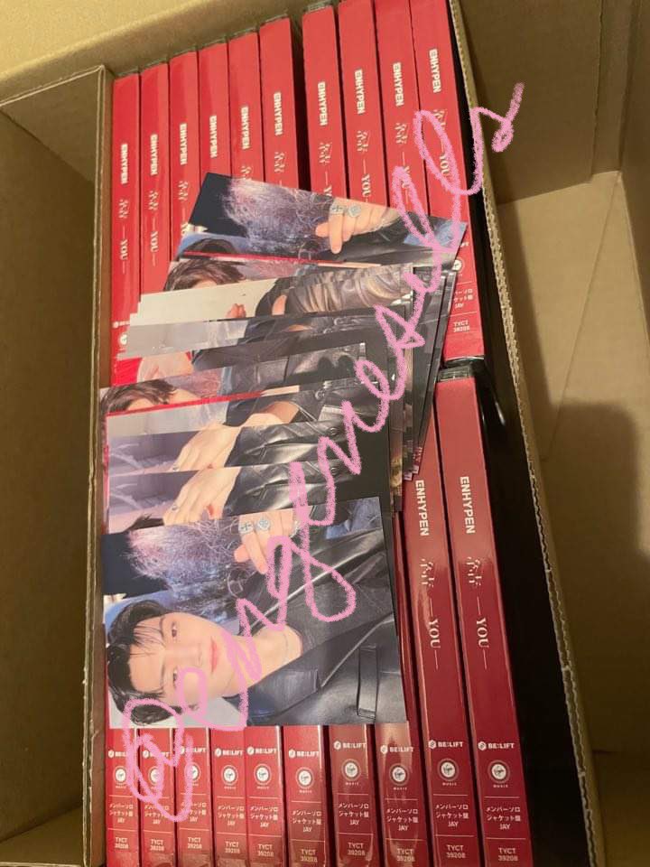 EngeneSells's tweet photo. #engenesells_updates
Hello! Dumating na po lahat ng albums sa jp add pati po yung sa mercari~ this week po ipapapickup ni consol yung NETA box tapos thursday-friday po iddrop sa post office yung FETA box. Yung sa mercari photo update po mamayang umaga nya raw po isesend. Sorry po hindi pa ako nakakapagreply sa dms at hindi nakapaglive, dumating po kase yung bisita ko ngayong buwan. ππ»ββοΈ Will reply po mamayang umaga sa mga dms po. Sorry po and thank you for understanding! ππ»ββοΈπ«Άπ»