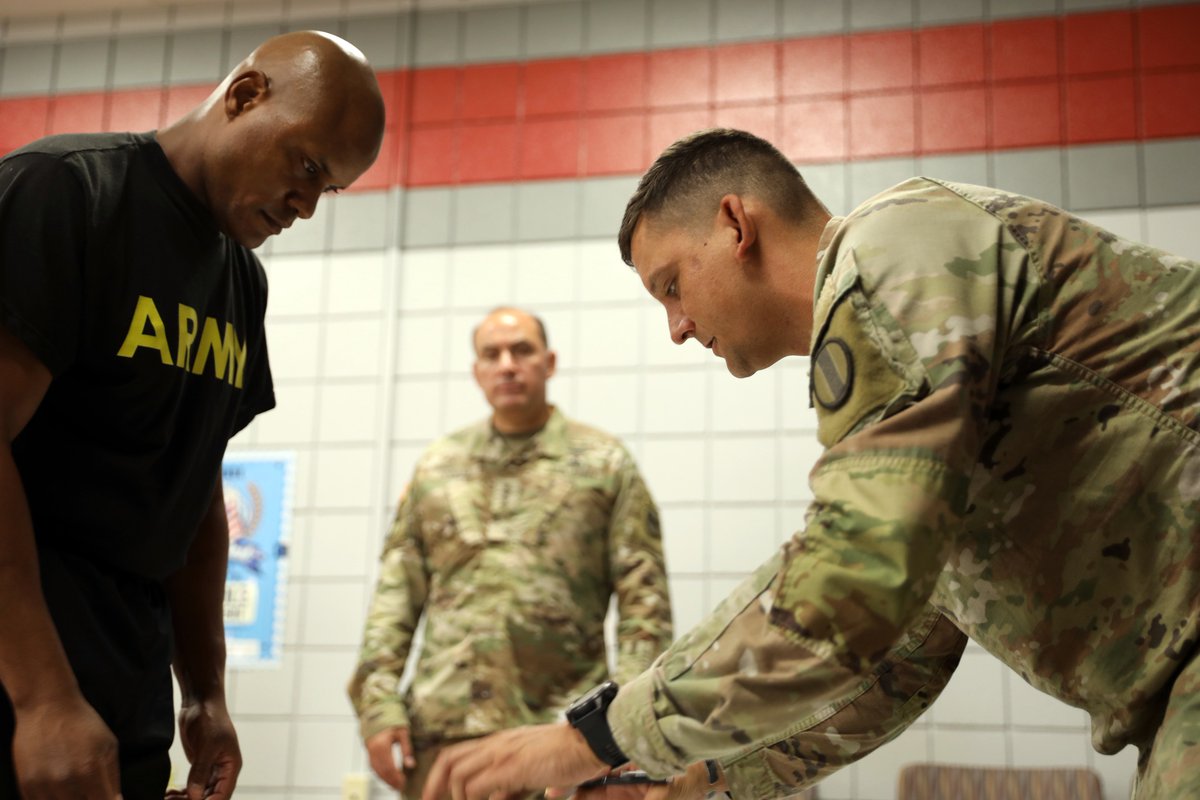 USArmyWHC's tweet image. The #CommandAssessmentProgram welcomed Gen. Andrew Poppas to validate #CAP25. This is the program’s 4th year of assessing the next group of Army leaders for selection to key command billets and staff positions. 

#ArmyLeadership #BeAllYouCanBe  @ArmyHRC  @USArmy