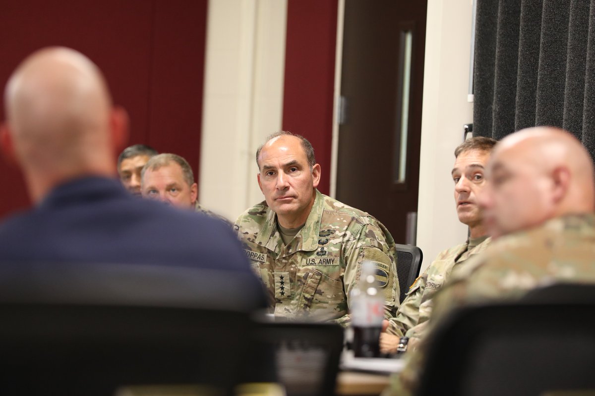 USArmyWHC's tweet image. The #CommandAssessmentProgram welcomed Gen. Andrew Poppas to validate #CAP25. This is the program’s 4th year of assessing the next group of Army leaders for selection to key command billets and staff positions. 

#ArmyLeadership #BeAllYouCanBe  @ArmyHRC  @USArmy