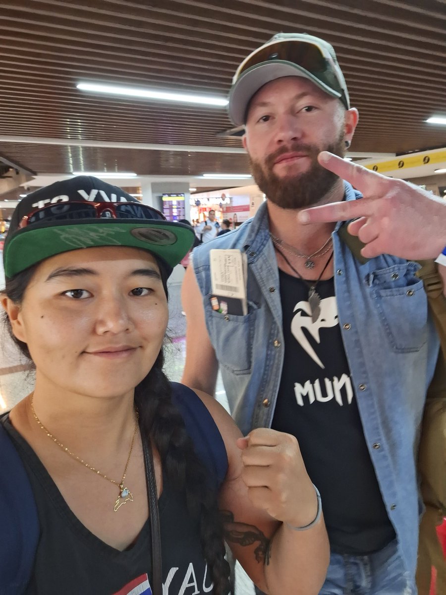 TheFightSpace1's tweet photo. You never know who you're gonna run into at the airport. Guess who! (Wrong answers only) #kc41 #fuckspiritairlines #4hourdelay https://t.co/ym08cxQhWQ