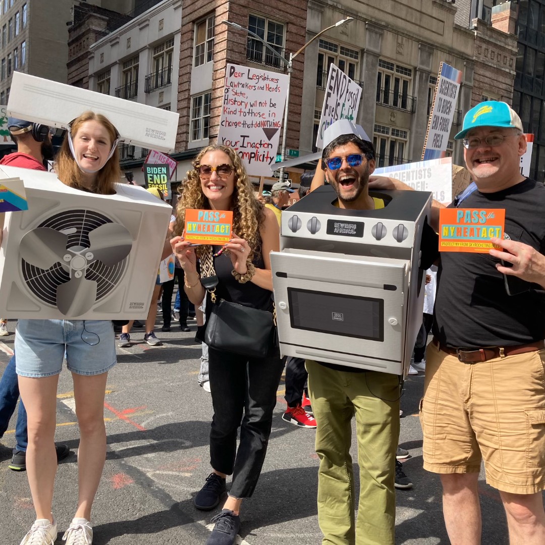 Association for Energy Affordability, Inc. (@aea_us) on Twitter photo We marched to end fossil fuels yesterday in NYC with our friends from <a href="/rewiringamerica/">Rewiring America</a> (dressed as a heat pump and an induction stove). Over 50,000 turned out to send a message to <a href="/POTUS/">President Donald J. Trump</a> to transition off fossil fuels now!
#actonclimate
#climateweeknyc We marched to end fossil fuels yesterday in NYC with our friends from <a href="/rewiringamerica/">Rewiring America</a> (dressed as a heat pump and an induction stove). Over 50,000 turned out to send a message to <a href="/POTUS/">President Donald J. Trump</a> to transition off fossil fuels now!
#actonclimate
#climateweeknyc