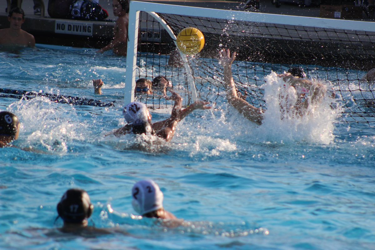 MrPhanERHS's tweet photo. What a weekend, our boys started the season 7-0 and 3-3 out of the 6 Games we had played last week. There are no words how proud I am to see these boys improve. Growth Mentality #makingwaves #bluepride #teameffort @ERHS_Athletics_ @elrodeonews @ElRanchoHSASB @ElRanchoHS https://t.co/fBLPLm8qqG
