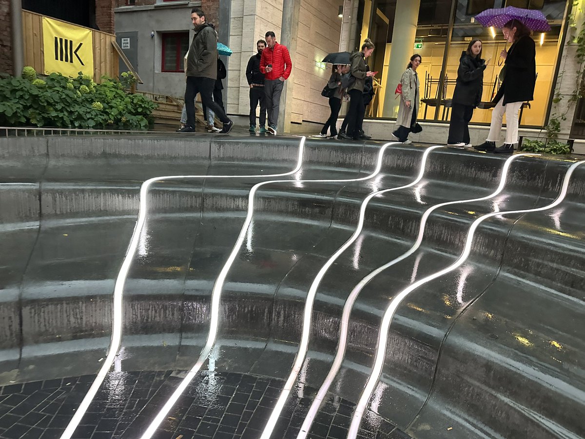 the BD team have had a brilliant few days exploring the landscape, architecture + public realm of Oslo

highlights included the astounding <a href="/vestrefurniture/">Vestre</a> <a href="/BjarkeIngels/">BjarkeIngels</a> PLUS beautiful <a href="/TraceyEmin/">Tracey Emin</a> <a href="/JLG_London/">J & L Gibbons</a> MOTHER + kinetic <a href="/VoidProjectio/">V.O.I.D.</a> DELTA