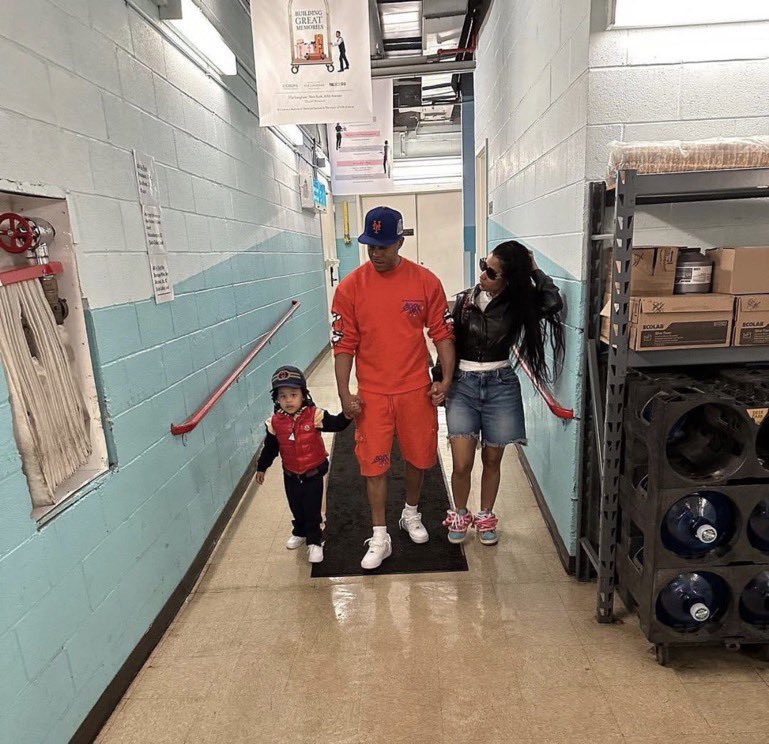Cardi B | Updates tweet media