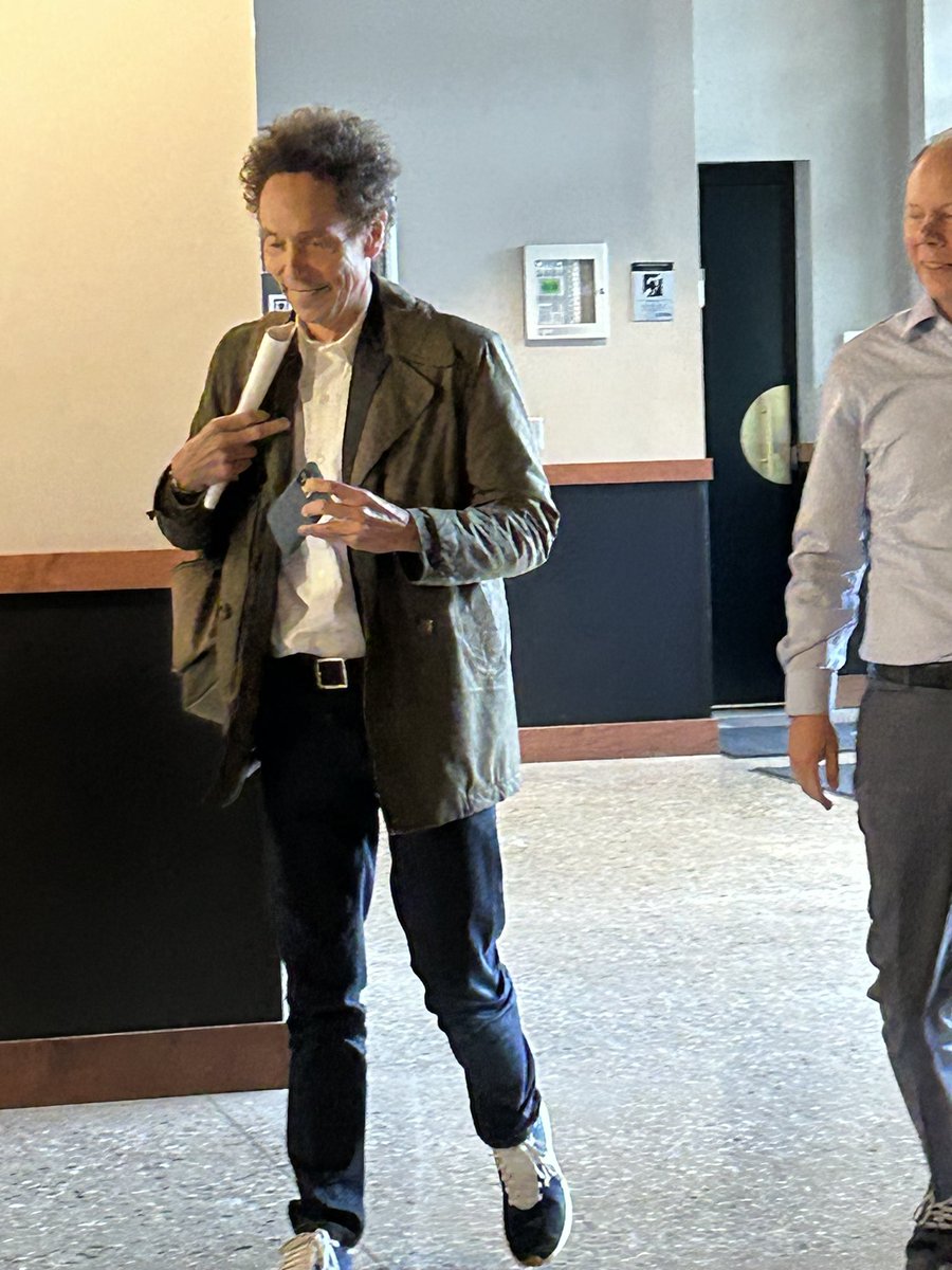 JeshuaTLauka's tweet image. So exciting to see @Gladwell at 20 Monroe Live - thank you for  being gracious and letting me introduce myself :) #TechWeekGR @GREconClub