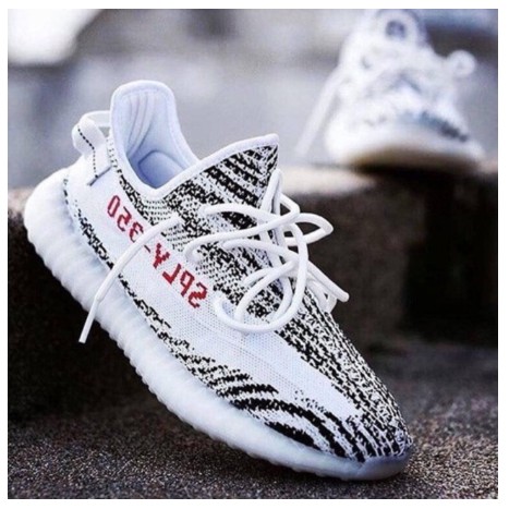 TheEight8all's tweet photo. 🚨GIVEAWAY🚨

WINNER gets a Pair of 350 YEEZYS and One month of 🎱 Moves...

(MUST LIKE, RETWEET AND TAG A FRIEND IN COMMENTS) https://t.co/cfANd7LvYn