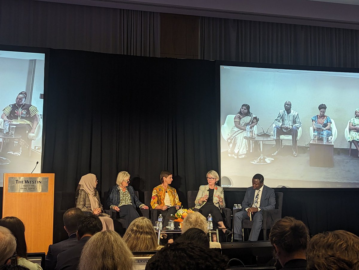 'CHWs are health workers and the first response in primary health care.' Lauren Moore, VP Global Community Impact @JNJGlobalHealth. CHWs work, and so must be integrated into primary healthcare systems. Find out how: joinchic.org/unga78