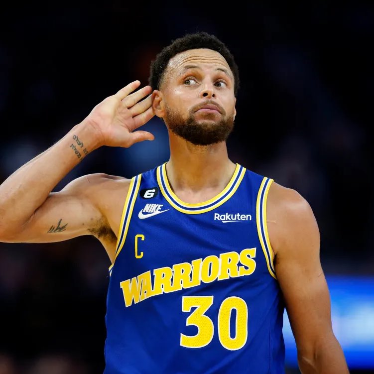 LegionHoops's tweet photo. NBA players ranked based on Mike Breen “BANG” count, per @OTownNBA.

Steph Curry (41 Bangs)
Klay Thompson (28 Bangs)
Tatum, KD, LeBron (9 Bangs)
Danny Green (8 Bangs)
Harden and Kawhi (7 Bangs)

👀🔥 https://t.co/BXISTHLVus