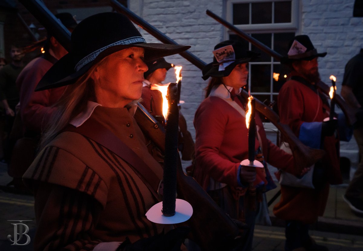 🇪🇺🇬🇧🇮🇹🌻 john beardsworth (@barbaricca) on Twitter photo I love the smell of gunpowder in the evening - on Saturday evening, the <a href="/Sealed_Knot/">The Sealed Knot</a> attacked #Crowland Abbey. It's still standing, just. I love the smell of gunpowder in the evening - on Saturday evening, the <a href="/Sealed_Knot/">The Sealed Knot</a> attacked #Crowland Abbey. It's still standing, just.