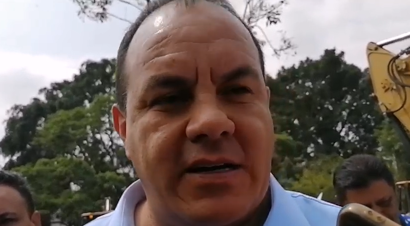 24_morelos's tweet photo. SAQUEO EN LA FISCALÍA ANTICORRUPCIÓN 

El Gobernador del estado, Cuauhtémoc Blanco Bravo, detalló que personas afines al Fiscal saquearon la Fiscalía Especializada en Combate a la Corrupción.  

El gobernador dijo que después de que se amenazara al personal de la Fiscalía Anticorrupción, se logró saber que la instancia fue saqueada, ya que se sustrajeron documentos de ella. Indicó que, tras sostener una reunión con algunas personas, el Poder Ejecutivo habrá de tomar una determinación sobre lo que van a hacer.