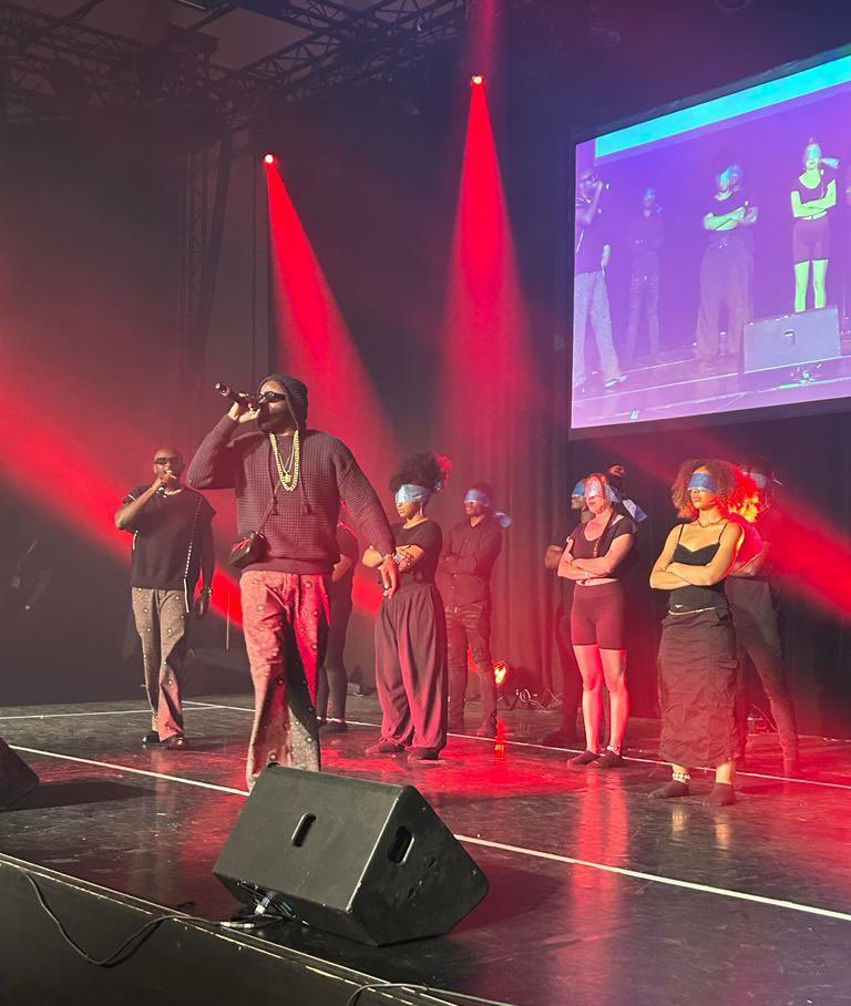 LOSGRUMOSTEAM's tweet photo. Los Grumos Sur scène pour GhanaMusicAwardsEurope 🔥🇬🇭🇪🇺 https://t.co/KXYPi1KFB1