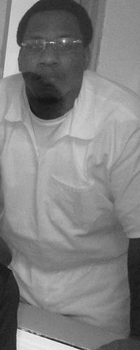 OneTapeReUp's tweet photo. #freeJamesHamilton #selfdefense https://t.co/YMRFTrcakM